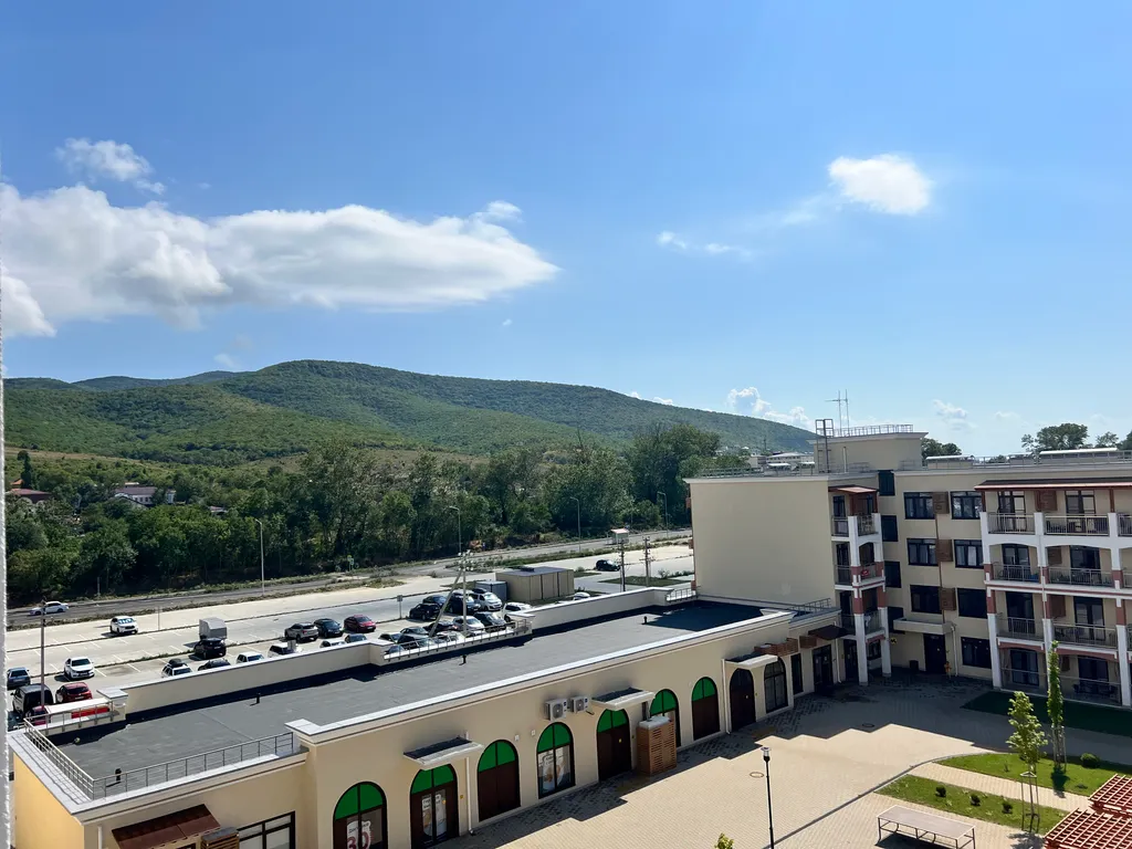 Видовая евротрехкомнатная квартира