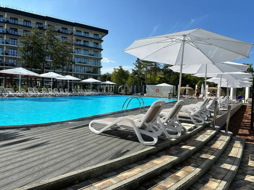 Квартира Апартаменты с просторной террасой и подогреваемым бассейном — Анапа