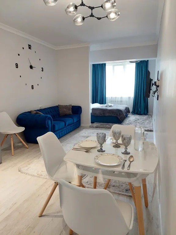 Квартира Романтическая студия в Молодежке — Алматы