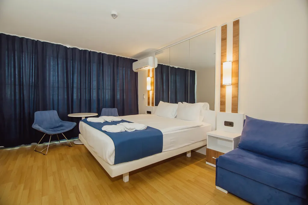 Студия с видом на море