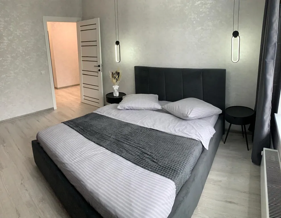 Ассорти, двухкомнатные апартаменты комфорт класса с удобствами