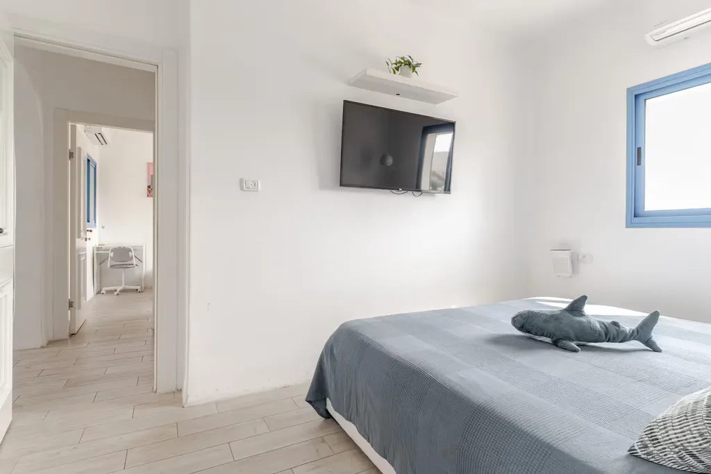 Квартира с балконом с видом на море (Gugel Waves Nahariya)