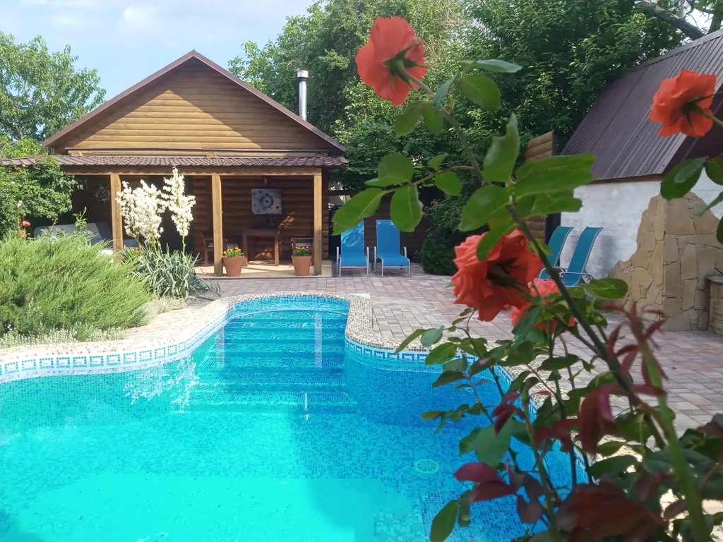 Дом под ключ с бассейном