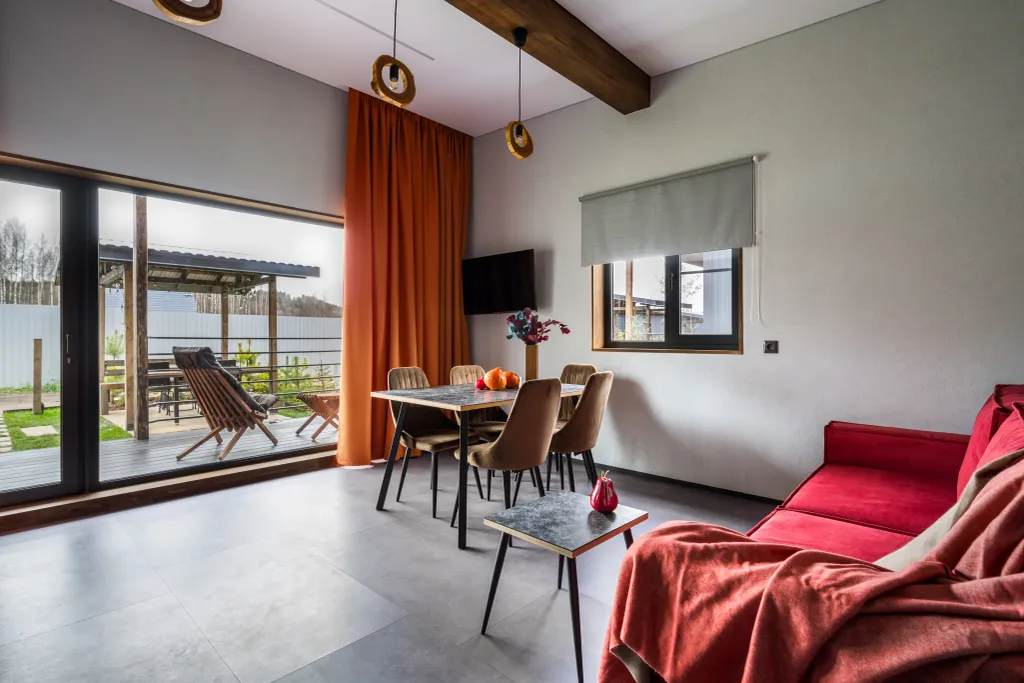 Коттедж Коттедж у Красного озера — Светлое