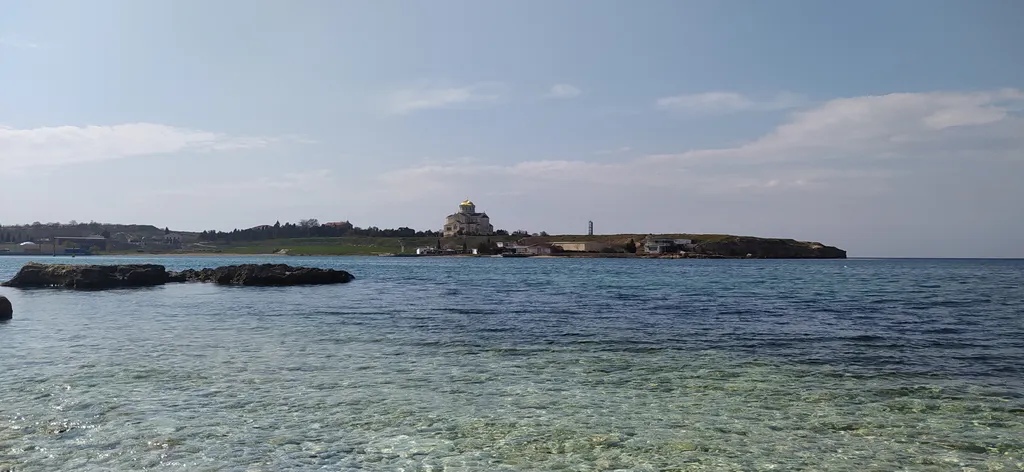 Комната у моря