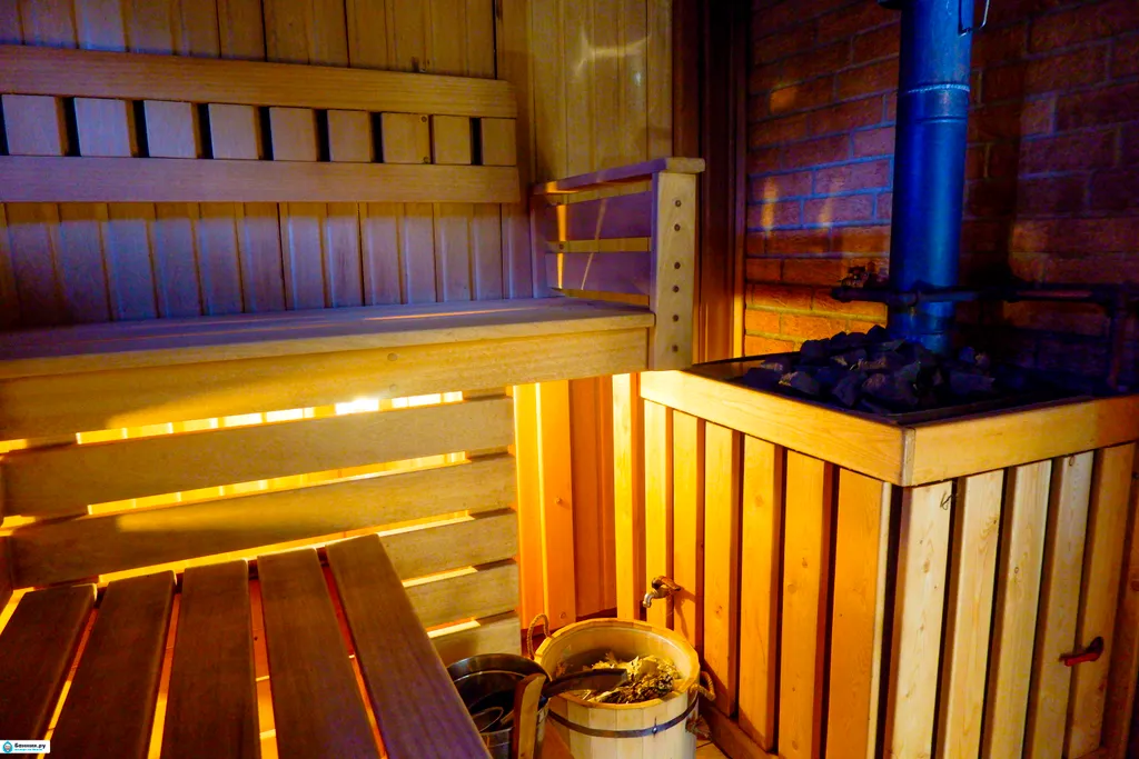 Коттедж с теплым бассейном и баней на дровах