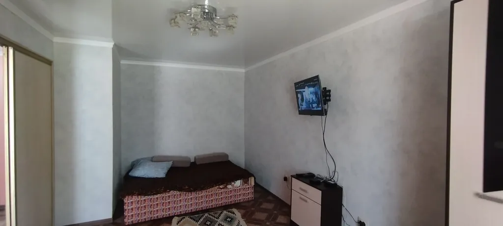 Чистая квартира недалеко от вокзала — аренда посуточно в Астрахань