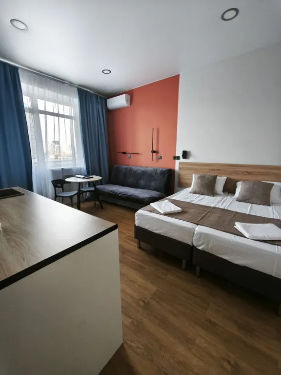 Квартира Четырехместный комфорт с балконом во двор — аренда посуточно в Челябинск