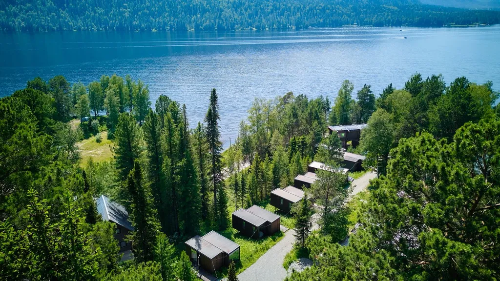 Домик с видом на Телецкое озеро