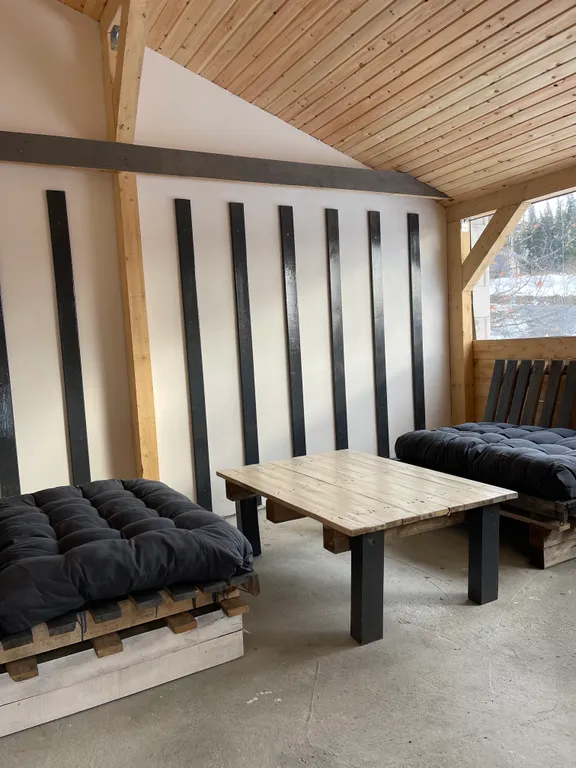 Новый дом в Геше на 1 линии по дороге на сектор Б