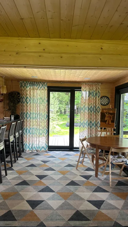 Просторный коттедж в окружении леса – идеальное место для отдыха