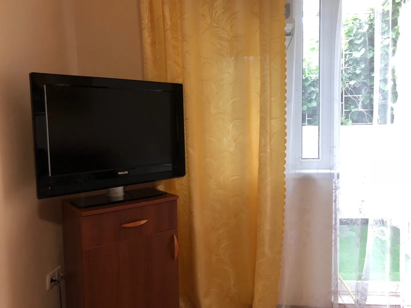 ТВ с плоским экраном и с Т-2 (22 сетевых программы)