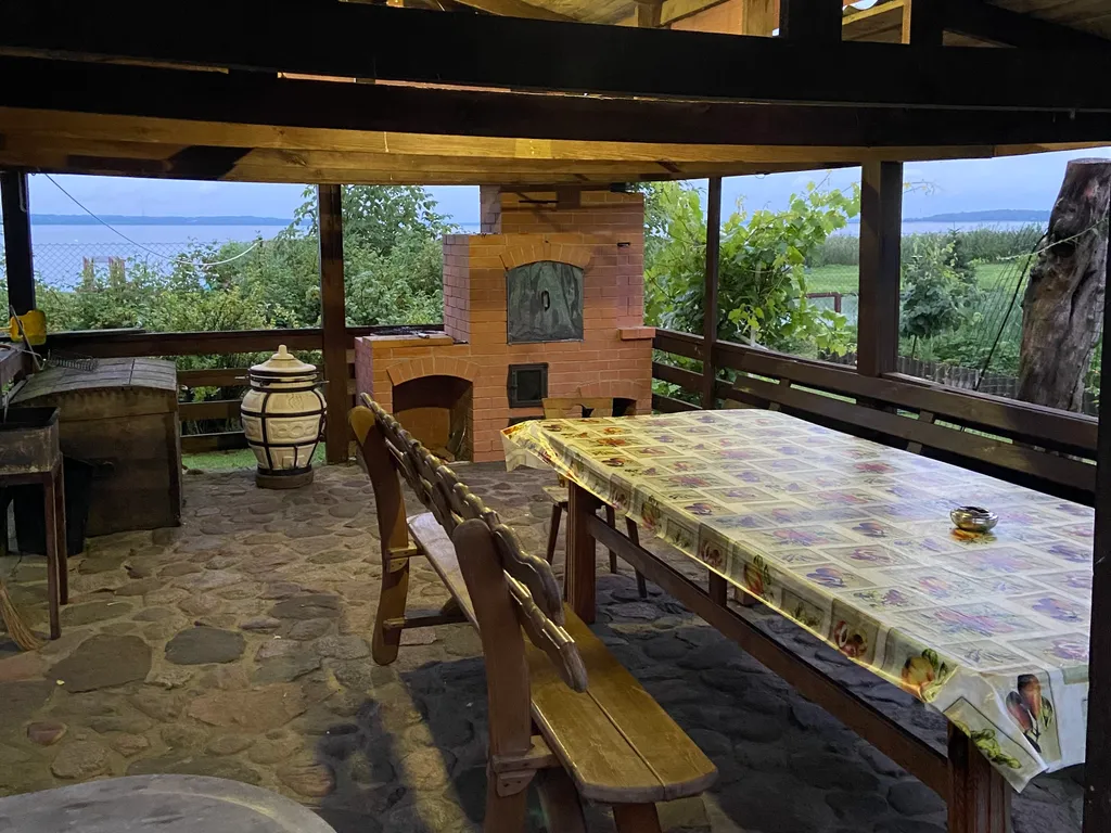 Дом на берегу озера Нарочь