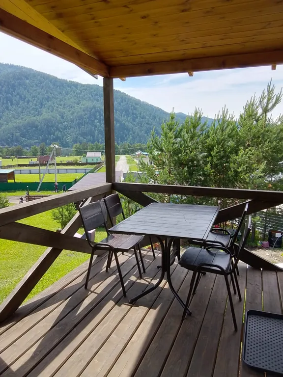 Атмосферный дом с видом на горы