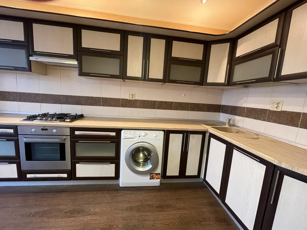 Просторная крупногабаритная 2х комнатная квартира