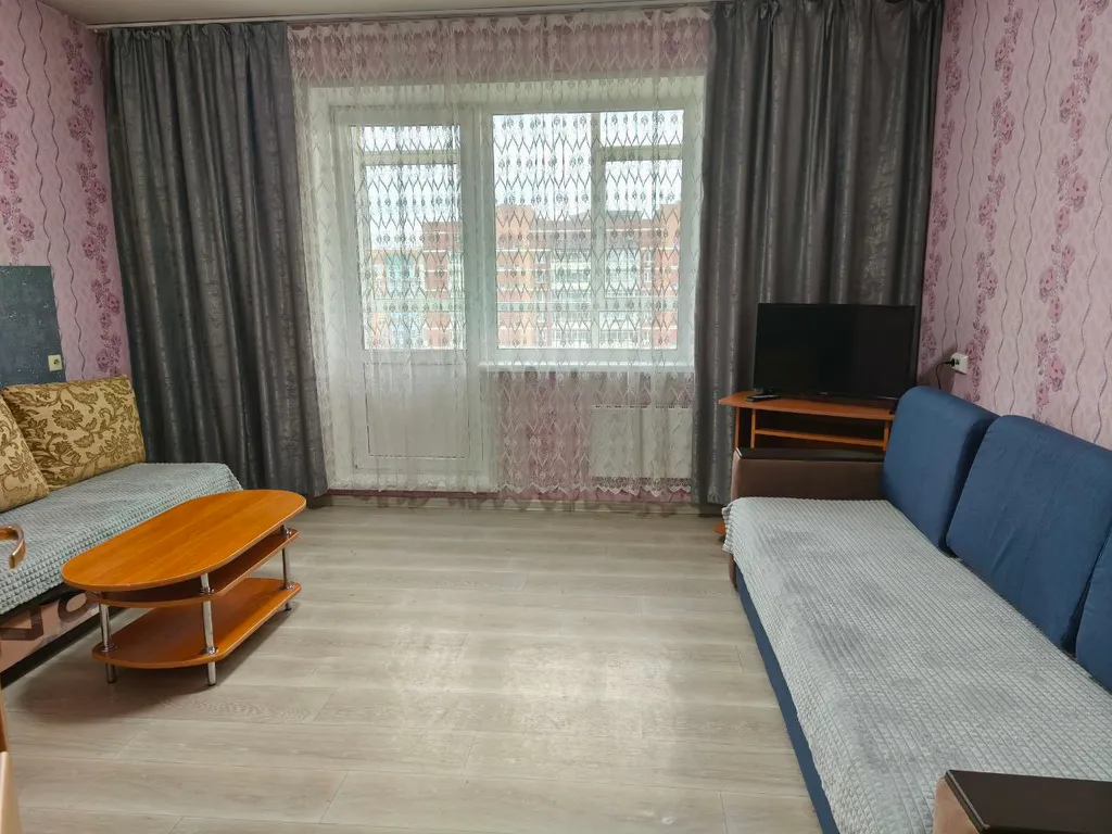 Квартира Квартира 2-комн. неподалеку от ТРЦ Планета, ЖК Иннокентьевский — Красноярск