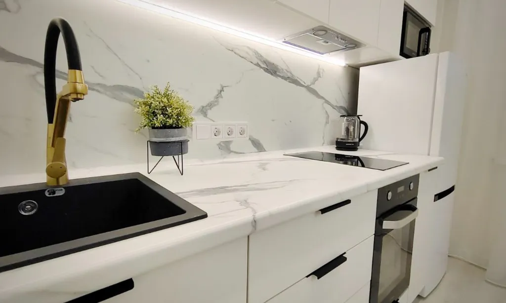 Новая квартира у городской набережной