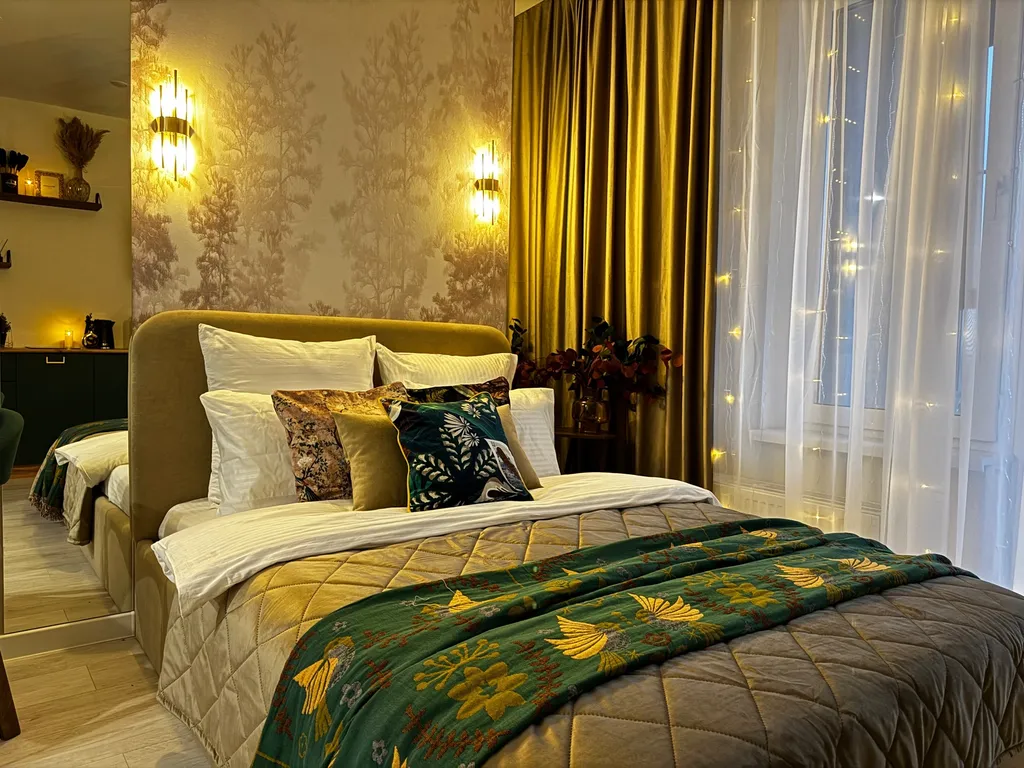 Дизайнерская студия в изумрудном цвете