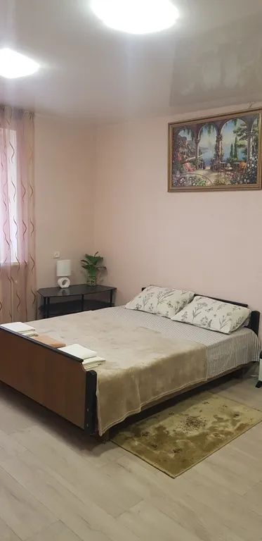 Уютная квартира — аренда посуточно в Таганрог