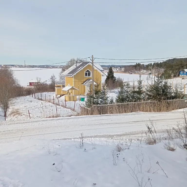 Современный дом на берегу Ладоги