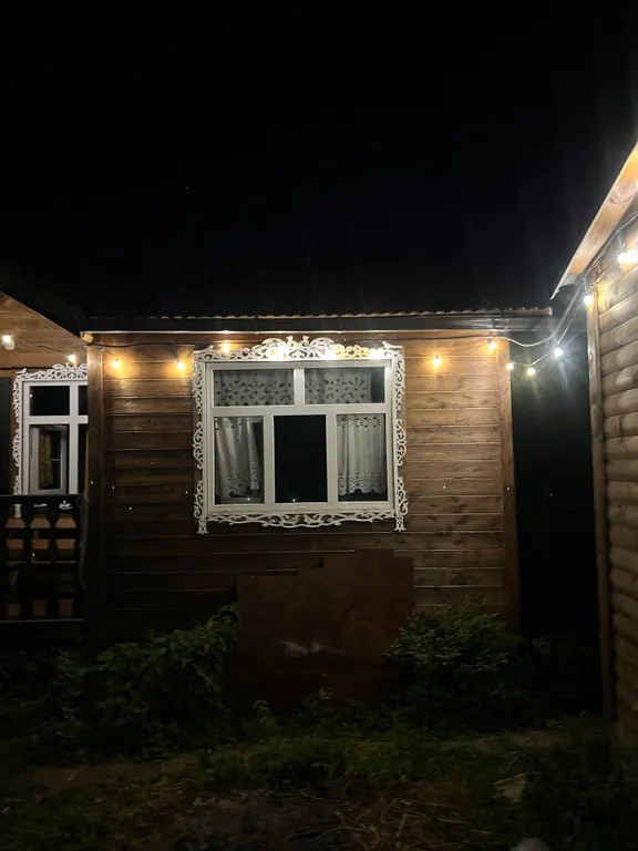 Дом в горах у реки