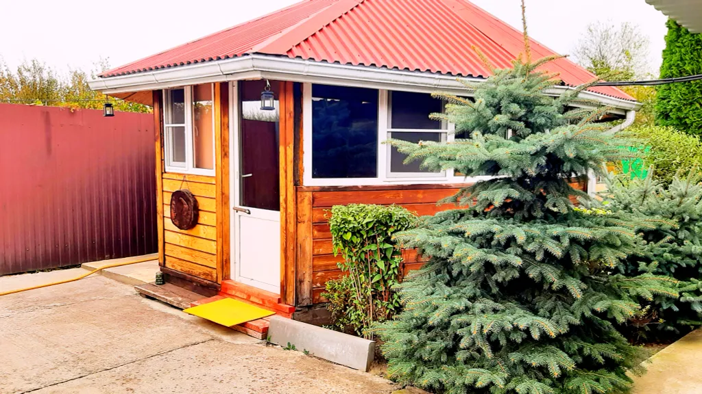 Уютный дом с баней и бассейном