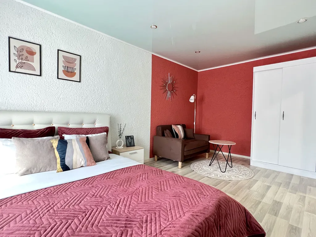 Квартира с лоджией рядом с центральным автовокзалом