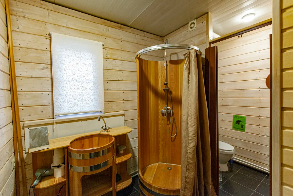 Коттедж Уютный дом с камином, баней на дровах и чаном в лесу на берегу реки — Старово