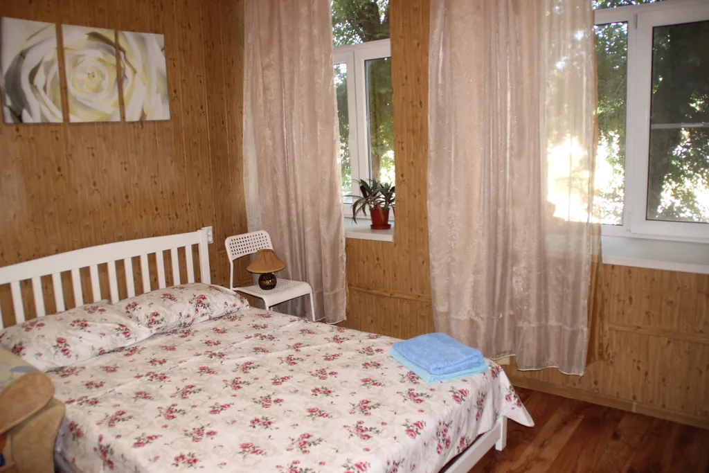 Квартира в Купеческом доме с видом на Красную набережную