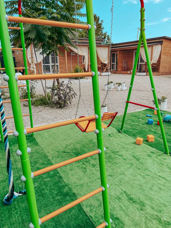 Новый домик 2-комнатный с кухней и террасой на компанию