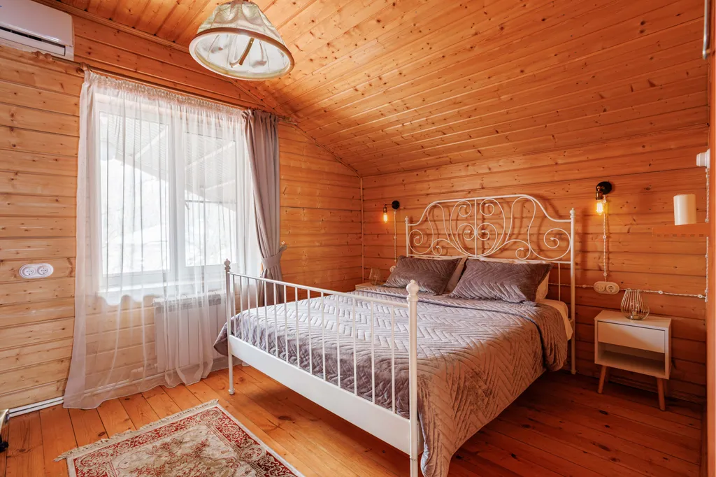 Коттедж в центре города с видом на парк