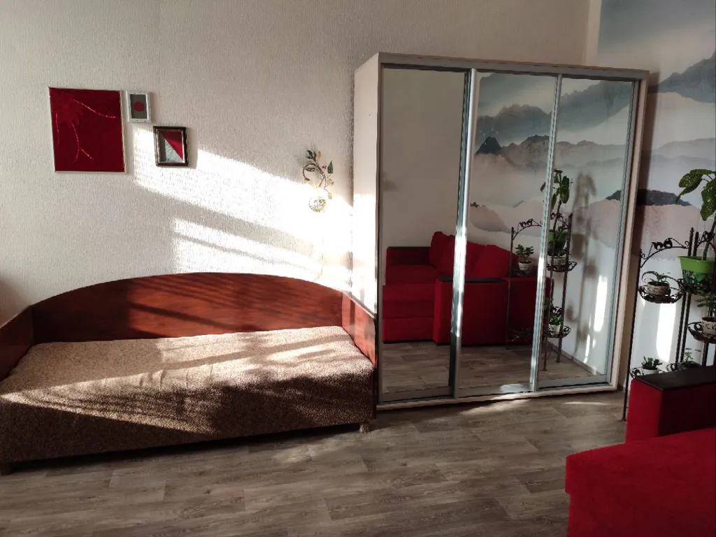 Квартира 2-комнатная Квартира — Евпатория