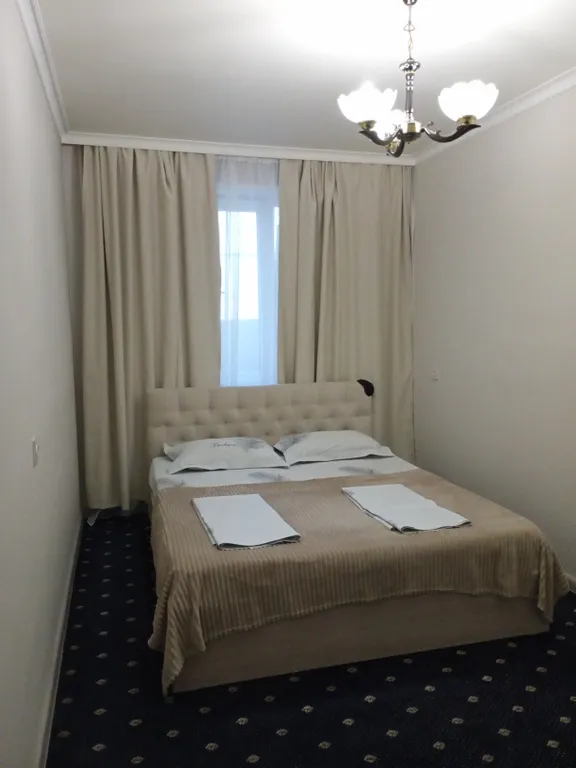 Квартира в центре с видом на набережную и горы