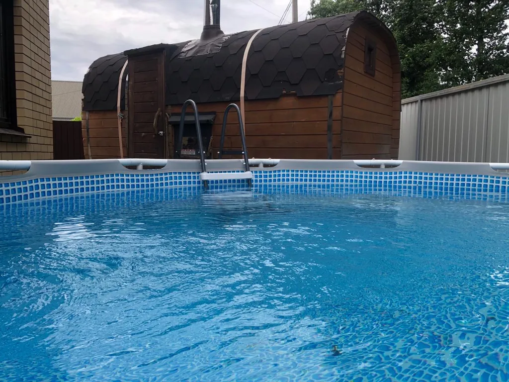 Двухэтажный дом с бассейном караоке и кальяном