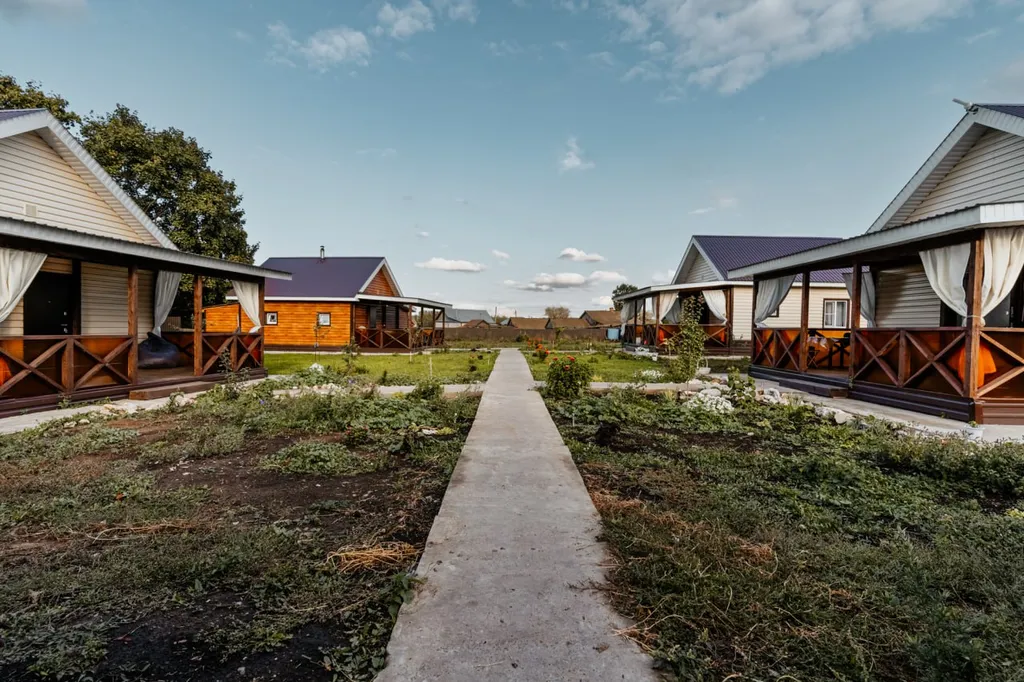 Домик у озера