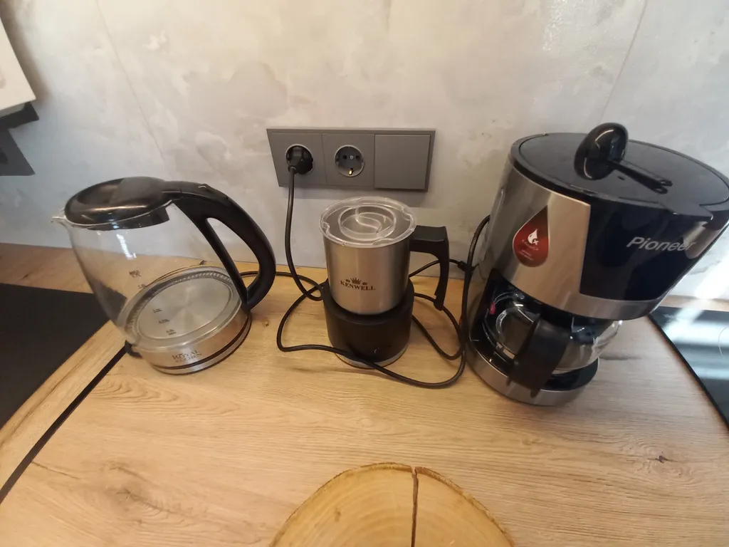 Уютная квартира с новым ремонтом в центре поселка