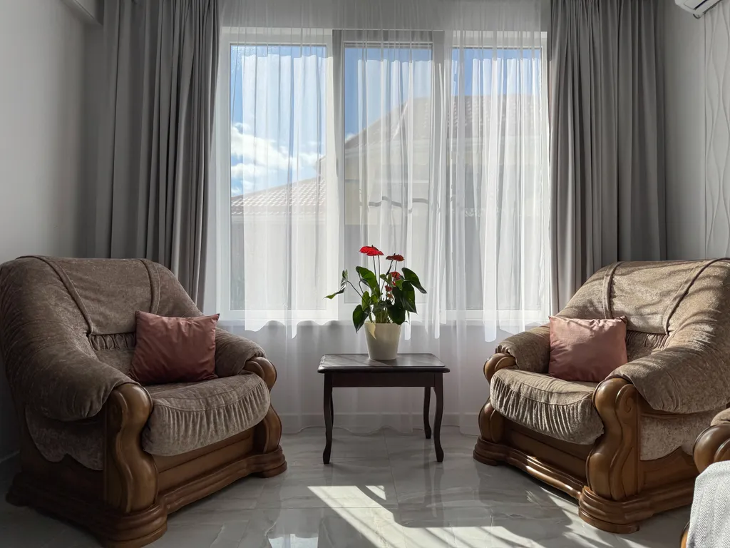 Новый дом с подогреваемым бассейном