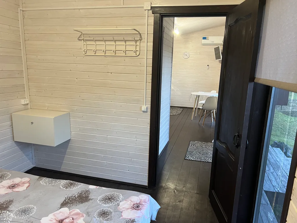 Коттедж Дом на берегу реки с чаном фурако и баней, с собственным прудом — Казань