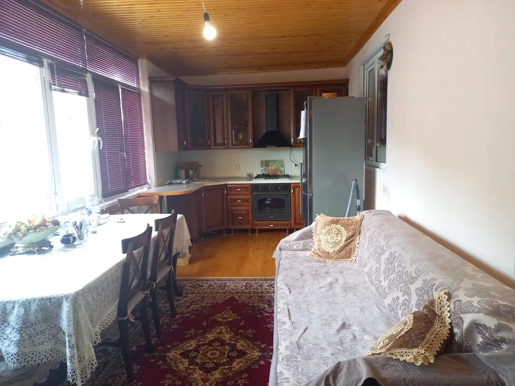 Уютный дом с видом на горы, место шикарное вам понравится