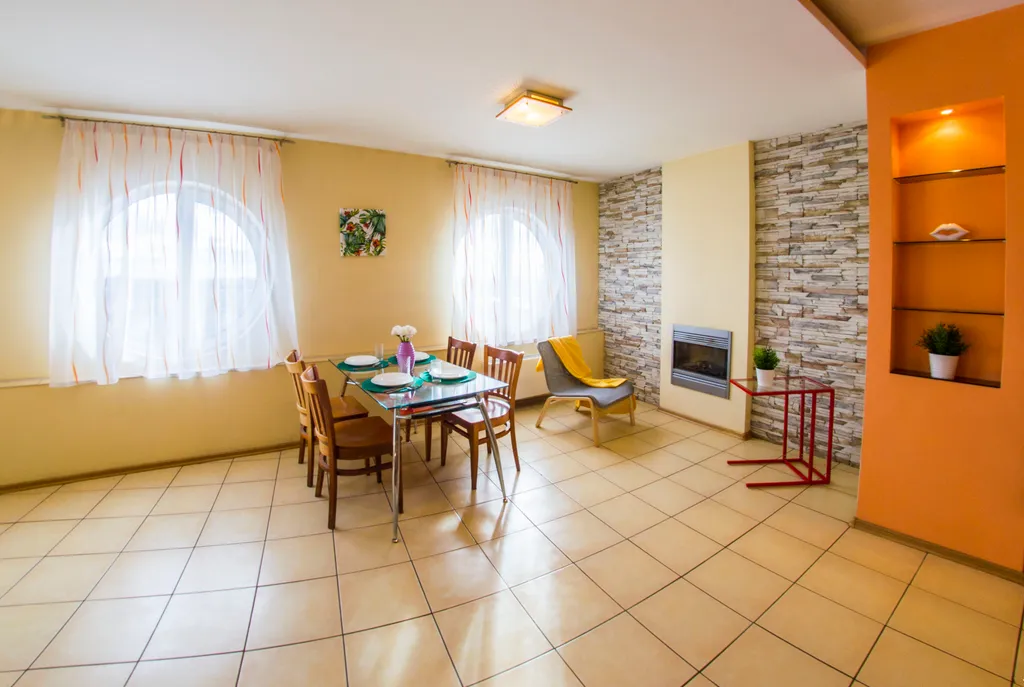 Из окна город как на ладони