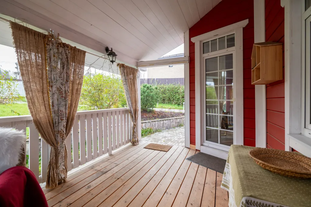 Уютный Коттедж у Охта-парка