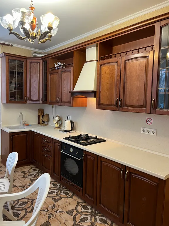 Шикарный загородный дом с бильярдом