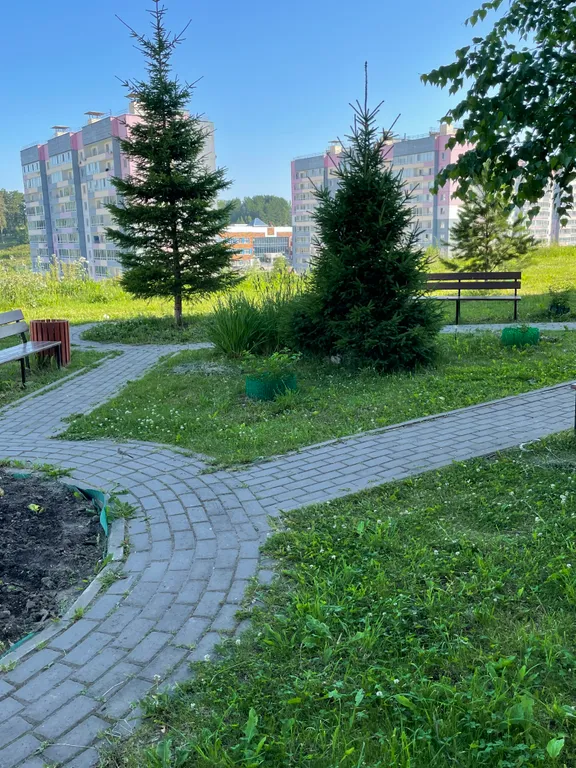 Уютная квартира в спальном микрорайоне Зелёные горки