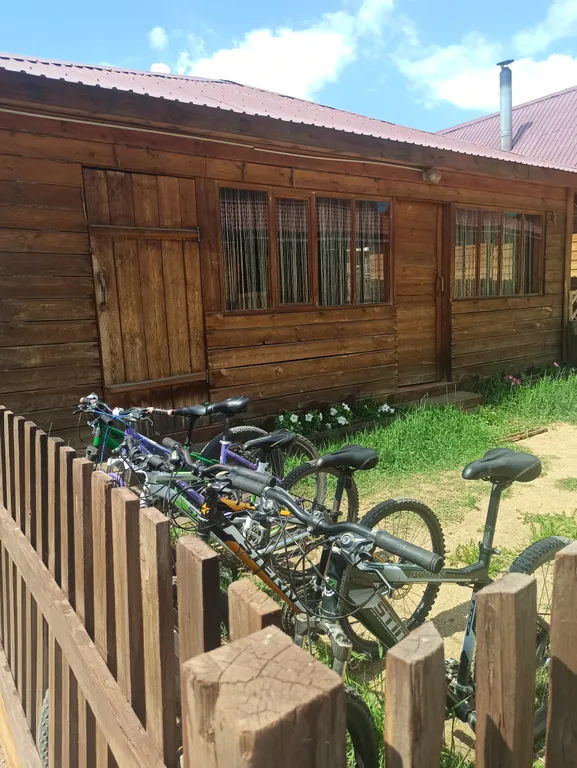 Комната с диваном