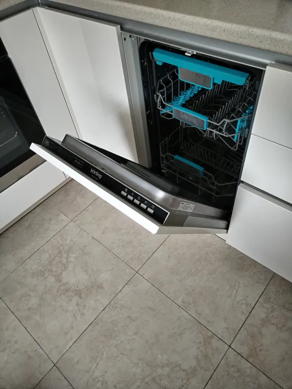 Уютная квартира, 2 остановки метро до центра, в тихой парковой зоне