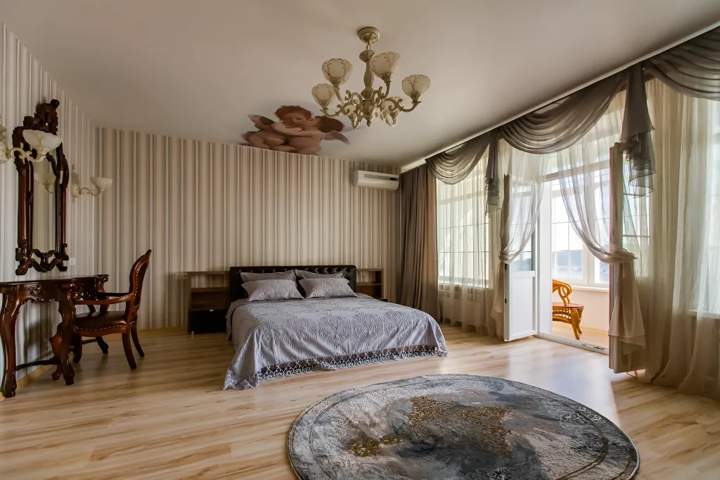 Шикарная вилла на берегу моря