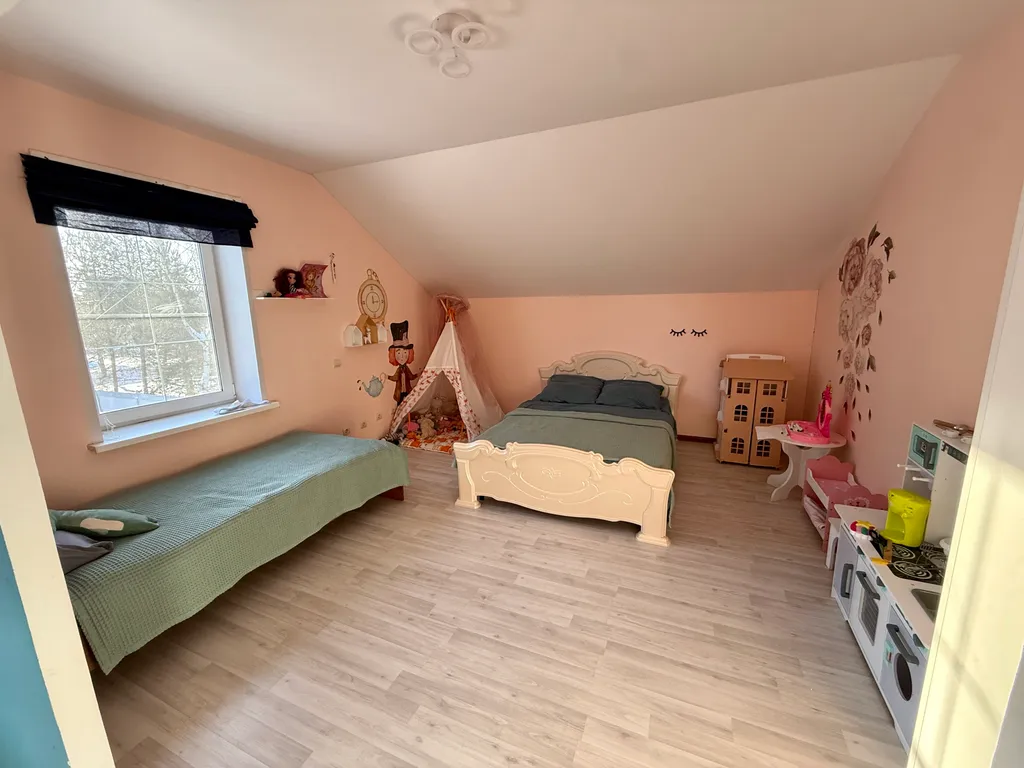 Просторный уютный коттедж