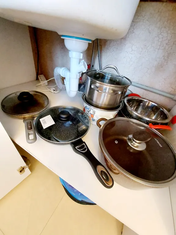 Студия с балконом и видом на море на 1й линии от моря в Алупке