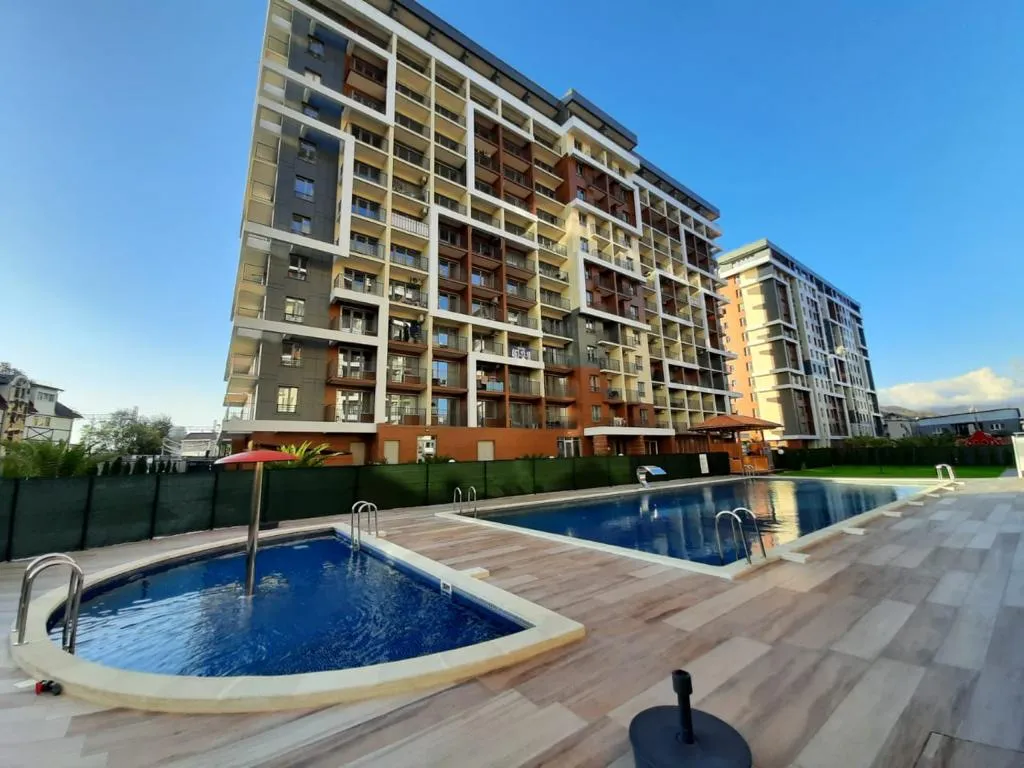 Квартира Просторный стильный апартамент на первой береговой линии — аренда посуточно в Дагомыс