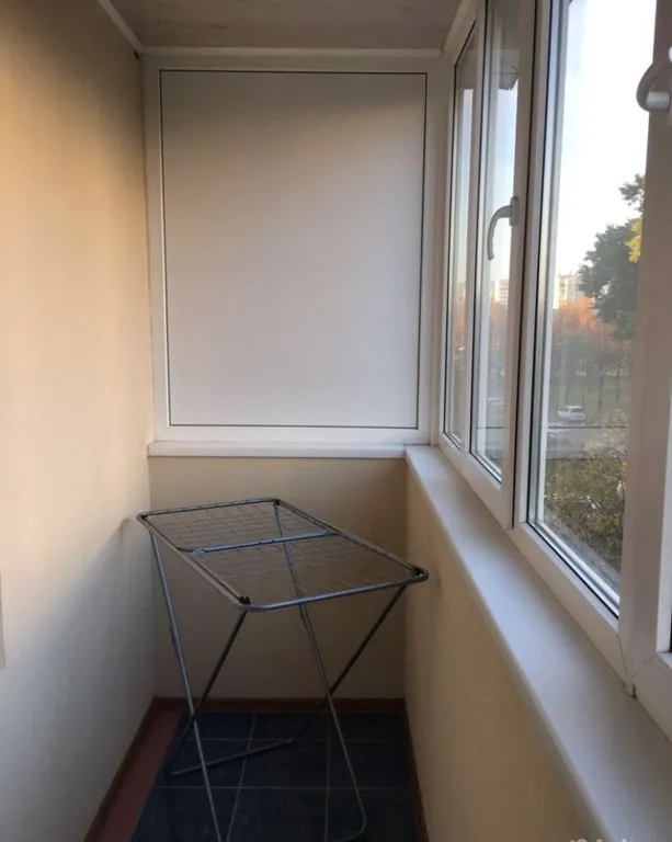 Апартамент с видом на бульвар, храм